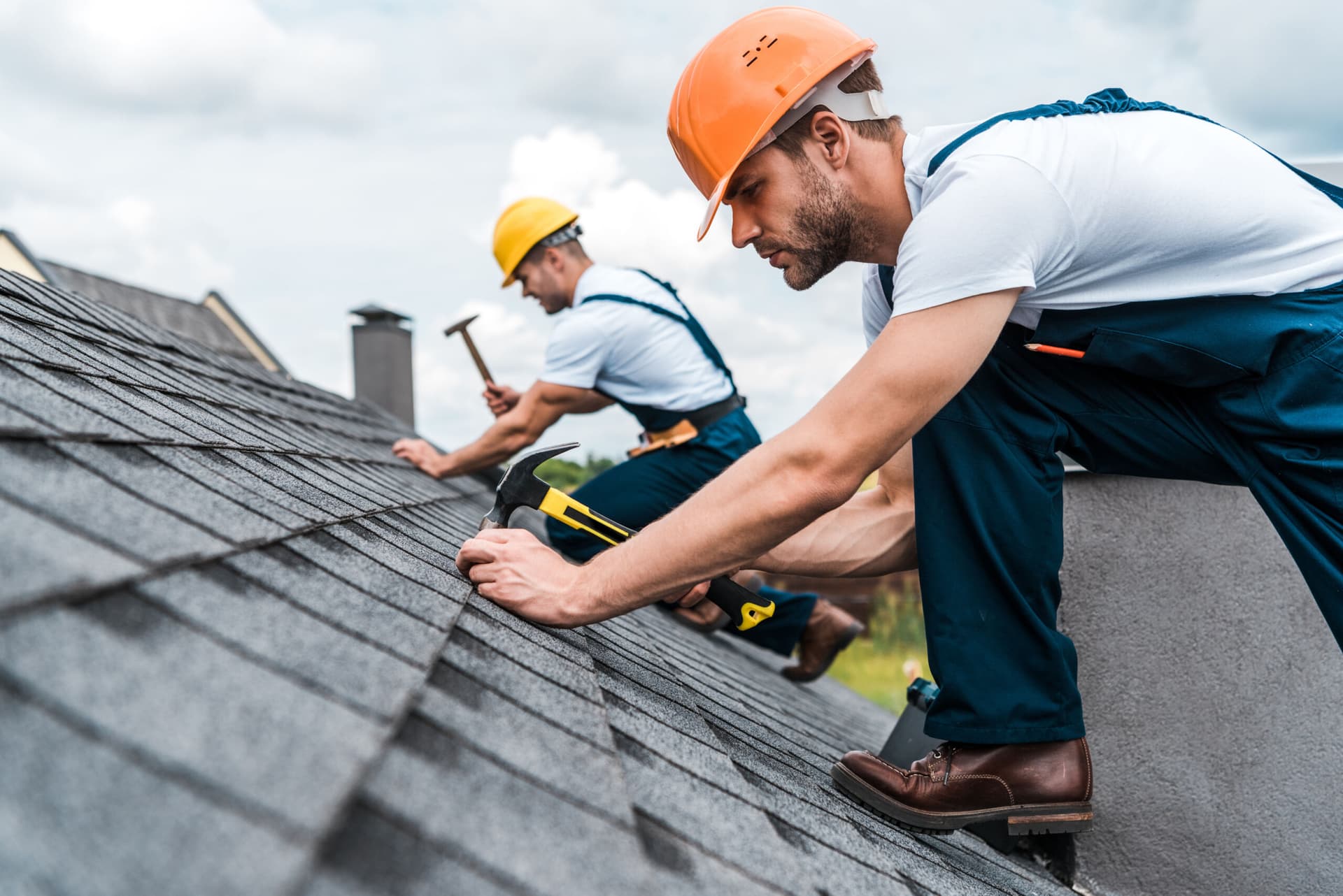 Standing Seam Metal Roof Installation with Precision