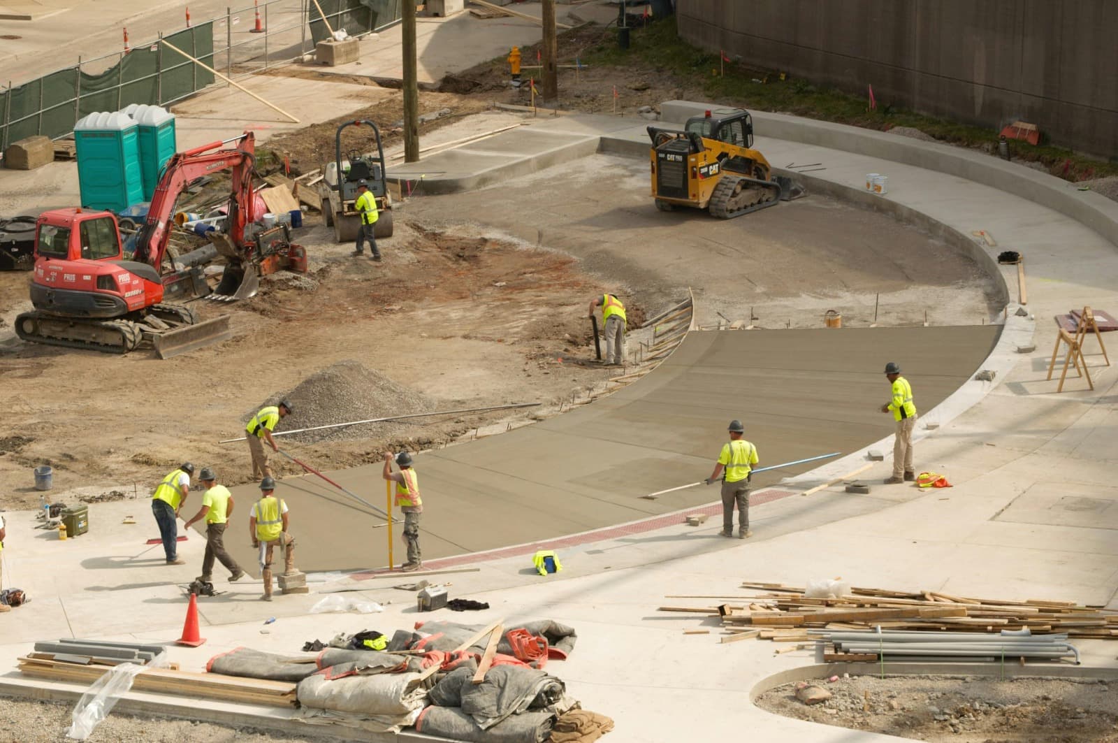 Construction Workforce Development Programs That Deliver Results