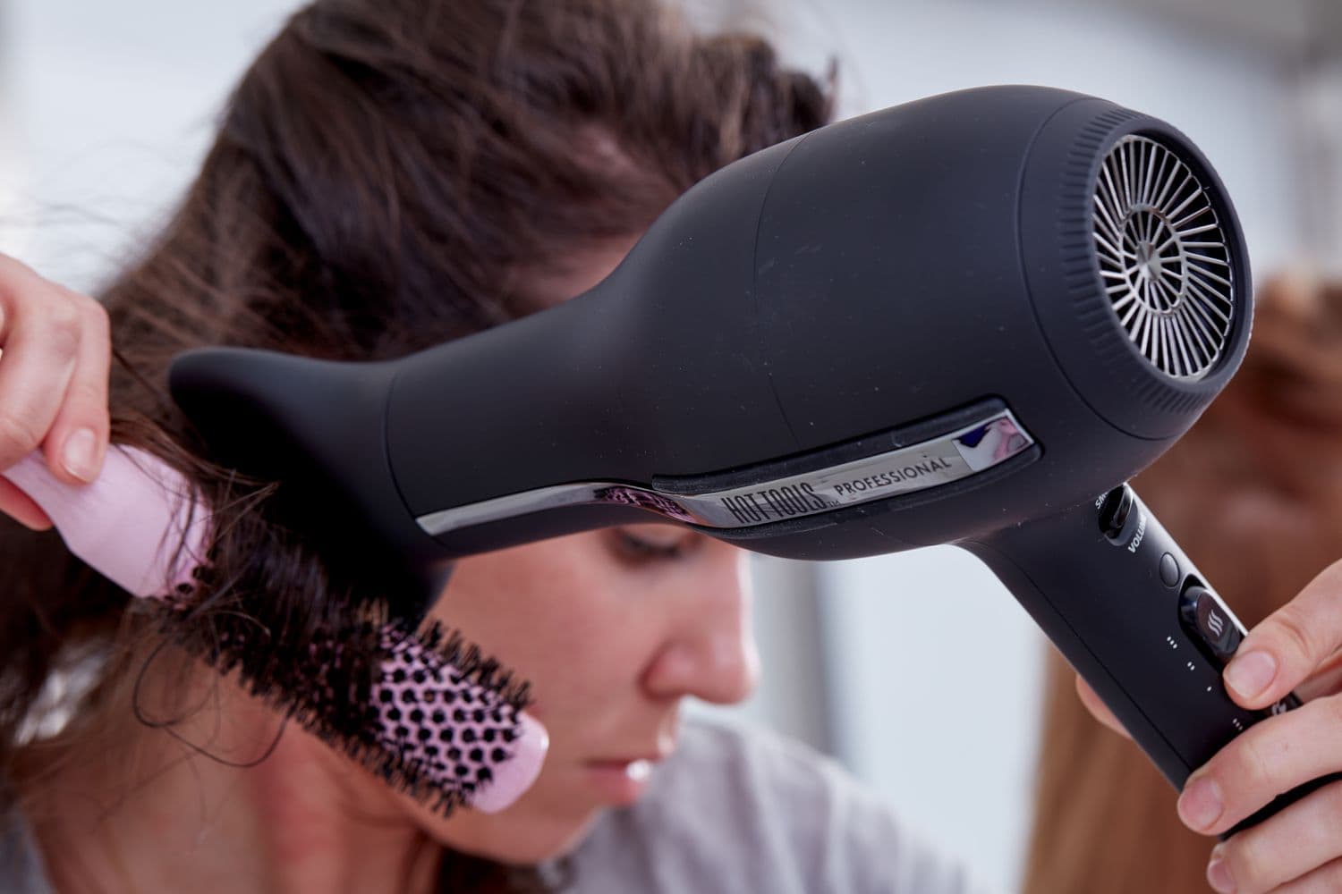 Affordable Ionic blow dryer with Professional Results