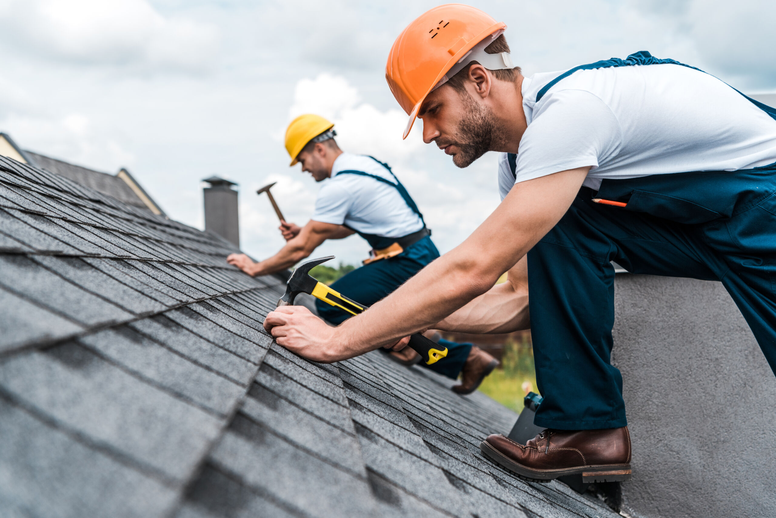 Standing Seam Metal Roof Installation with Precision