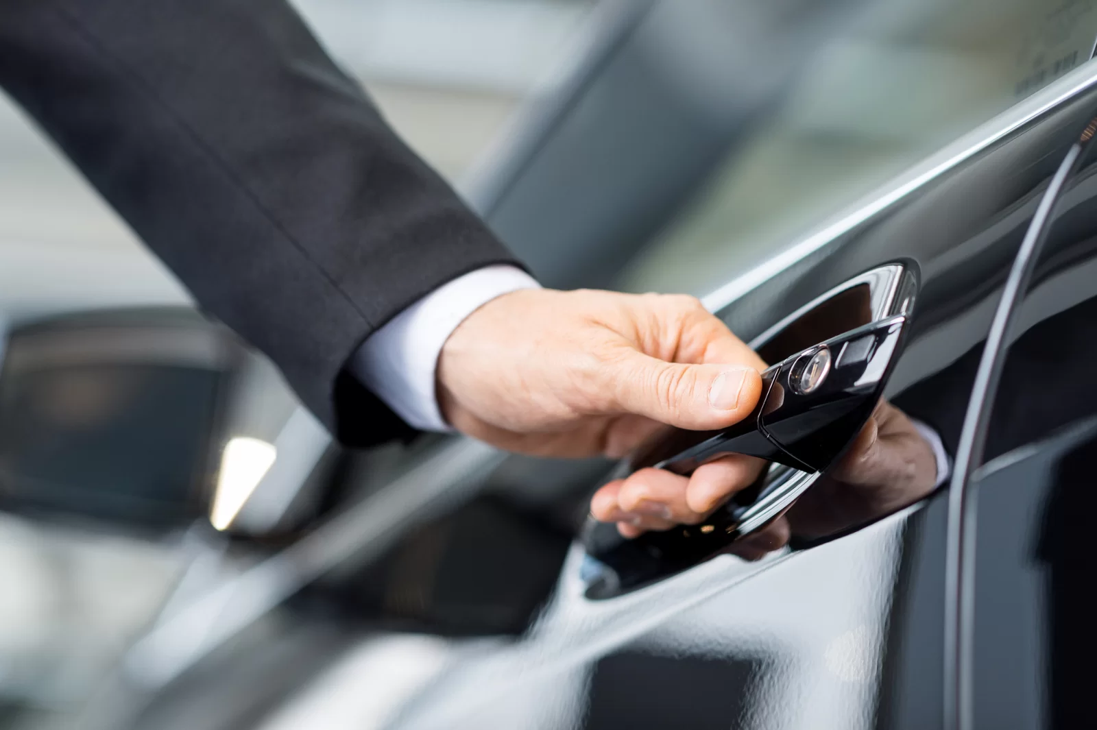 Direct Limo Service Vancouver to Seattle for Business &amp; Leisure