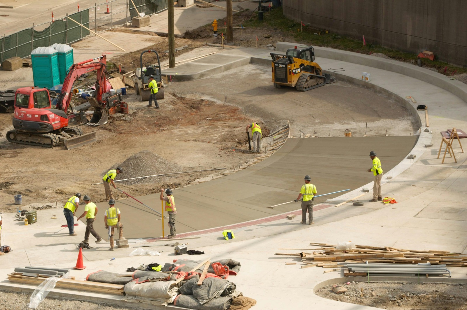 Construction Workforce Development Programs That Deliver Results