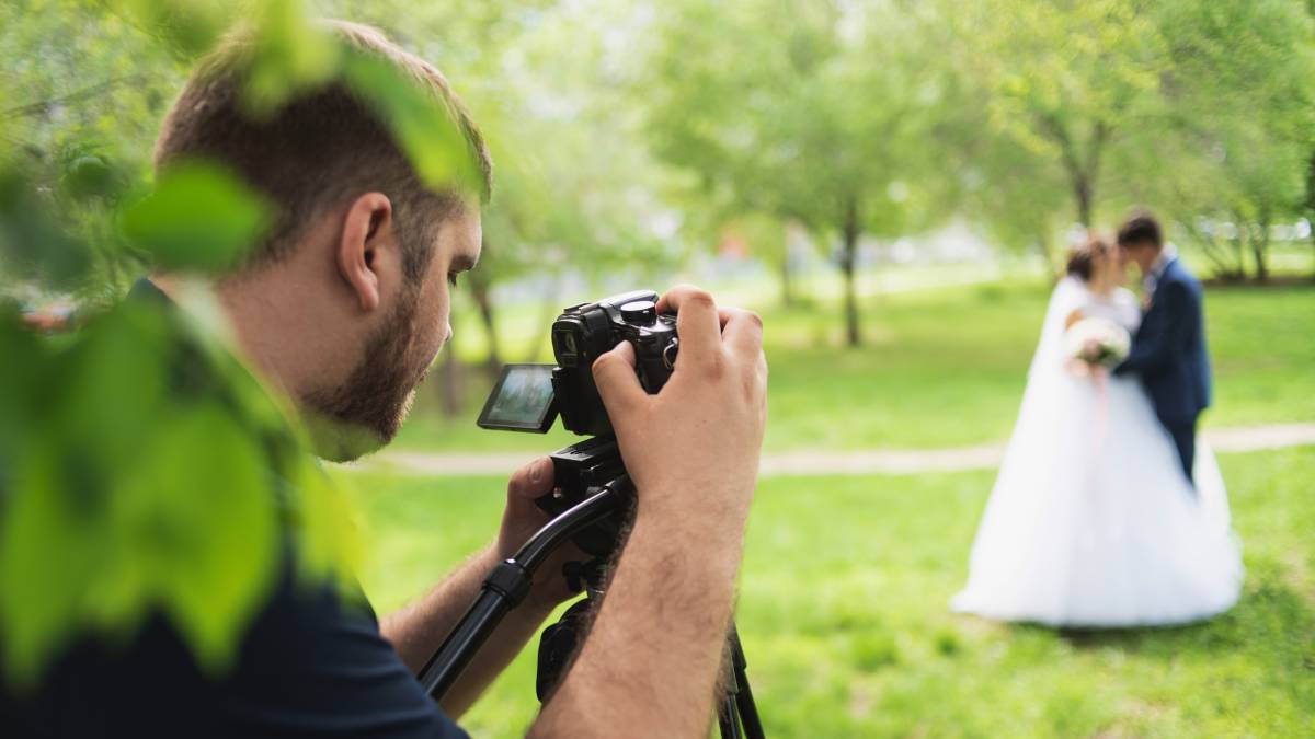 Wedding Photographer Near Me for Stunning Wedding Albums
