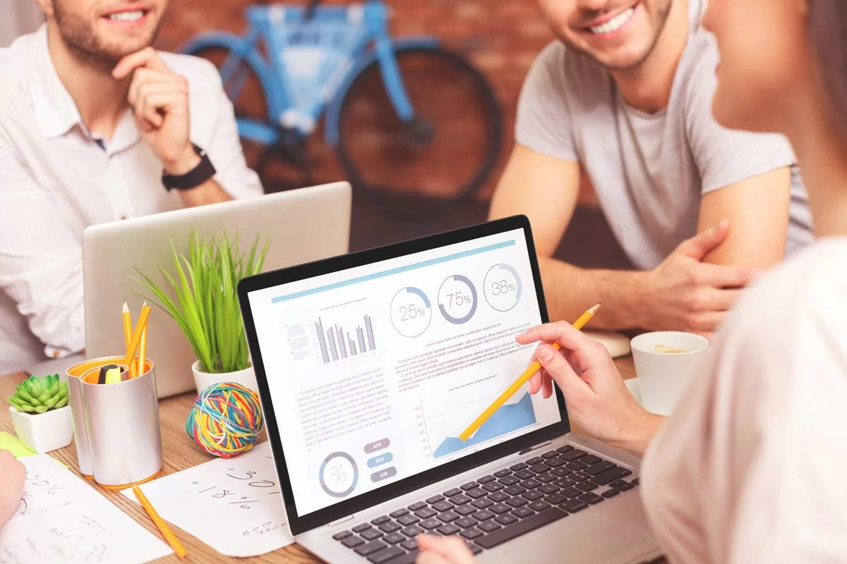 Fractional CMO for Small Business: Smarter Planning, Faster Execution